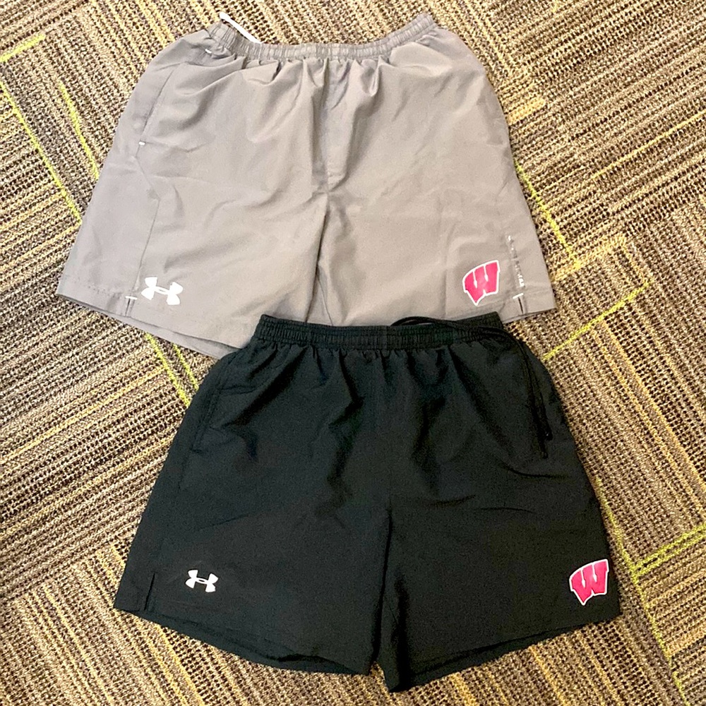 Men’s Under Armour Medium Loose Running Wisconsin Badgers shorts